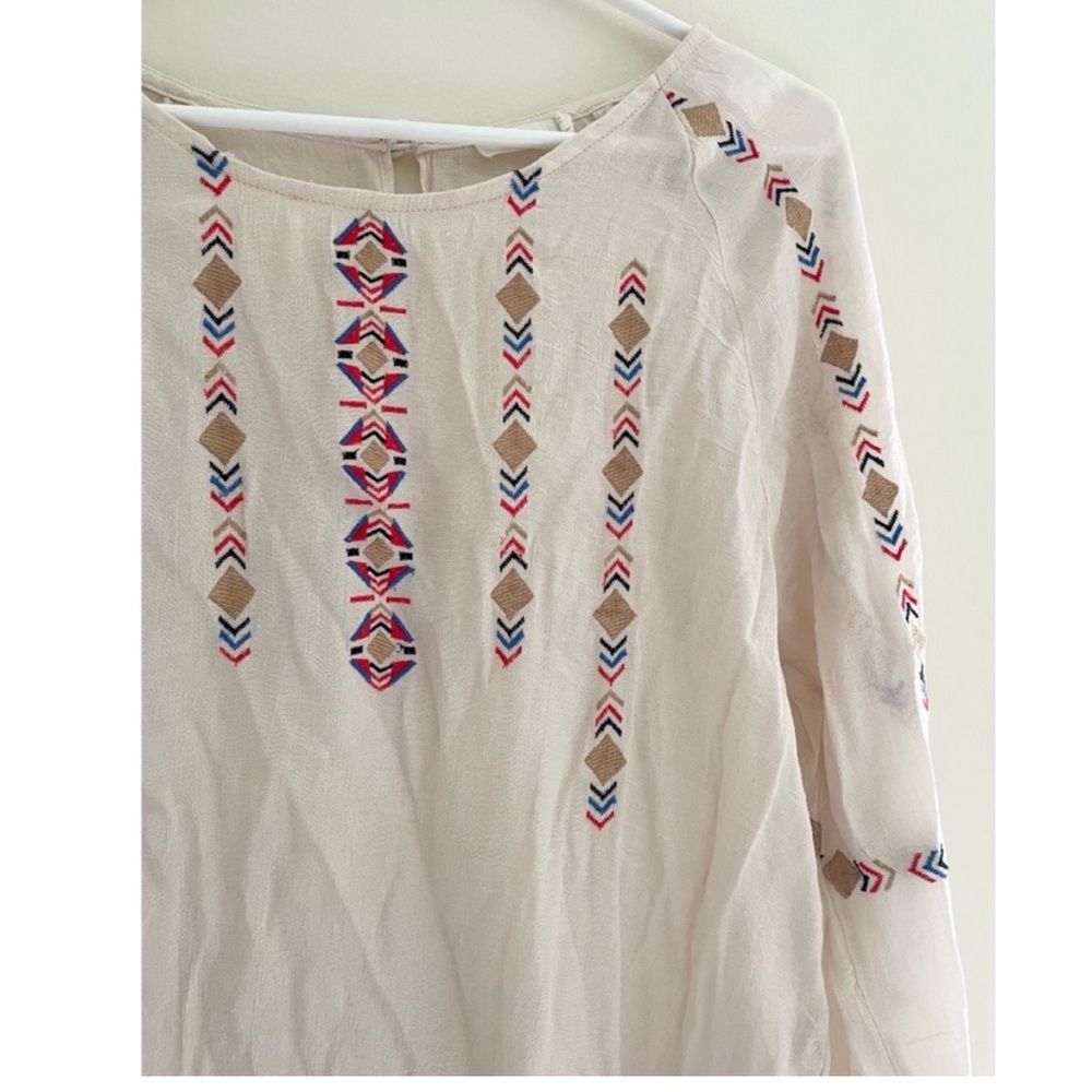 Lush Aztec Top - Picture 2 of 2